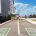 Courtyard By Marriott Burlington-Oakville